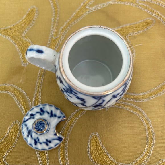 Royal Bayreuth Tettau Strawflower Antique Porcelain 3 3/8" Mustard/Jam cup, Blue - Picture 12 of 14